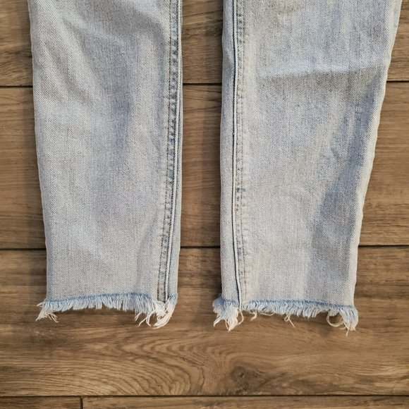 DENIM FORUM | The Yoko High Rise Slim in Light Blue Wash (Size 25) - Picture 11 of 14